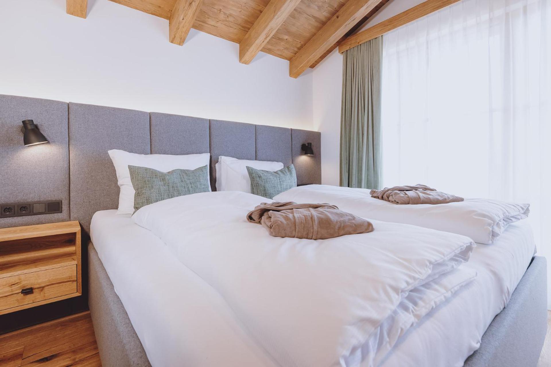 Chalet Village Zaglgut Wellness & Views With Summer Card Included كابرون الغرفة الصورة